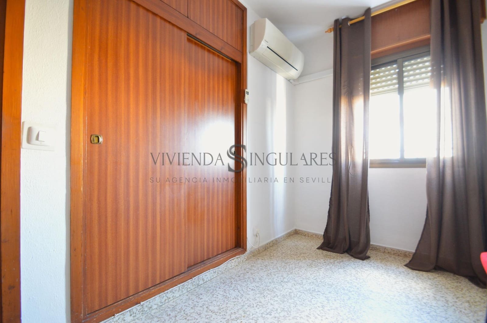 3 bedroom Flat for rent in Seville city - € 1,000 (Ref: 10166724)