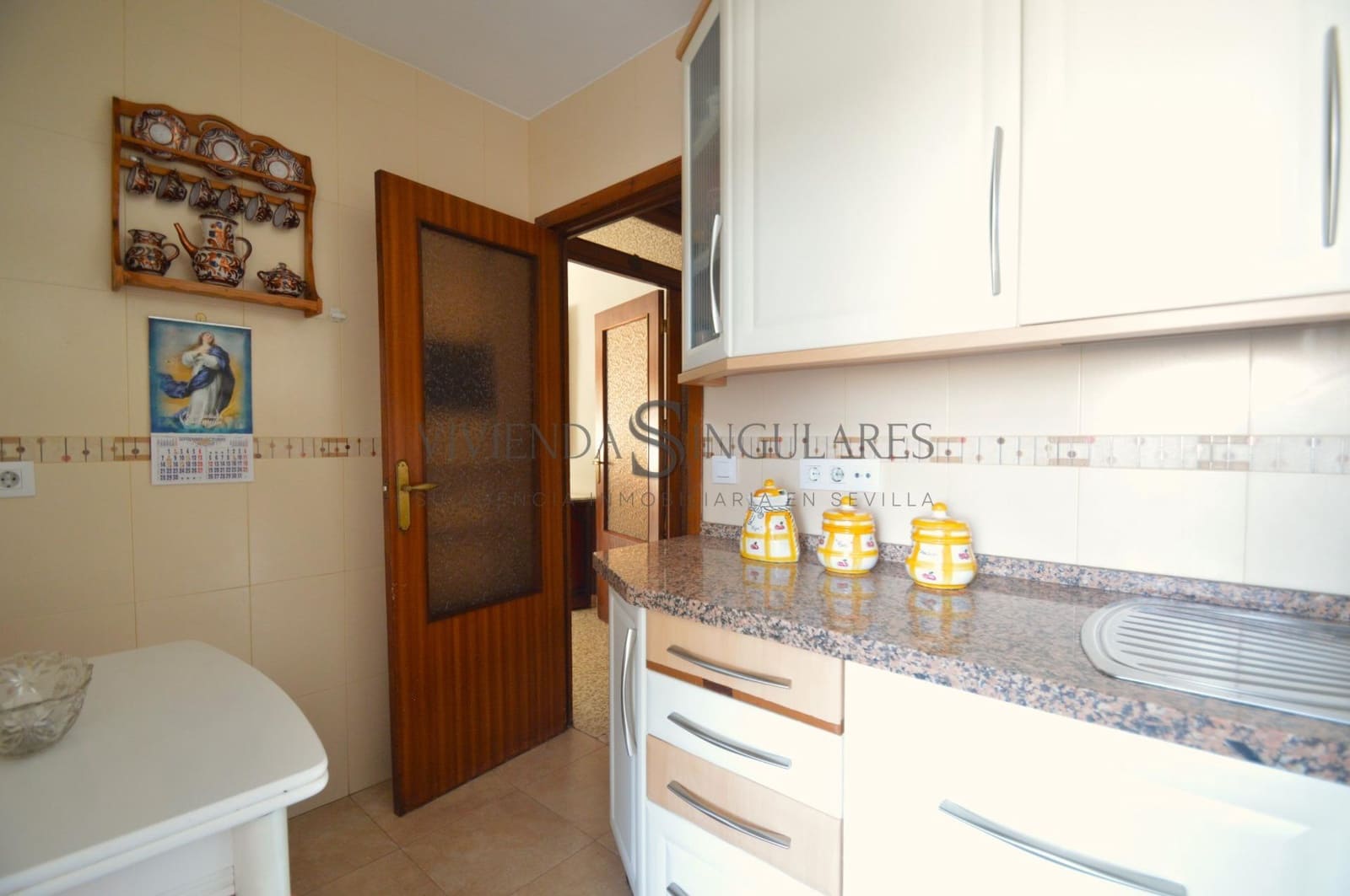 3 bedroom Flat for rent in Seville city - € 1,000 (Ref: 10166724)
