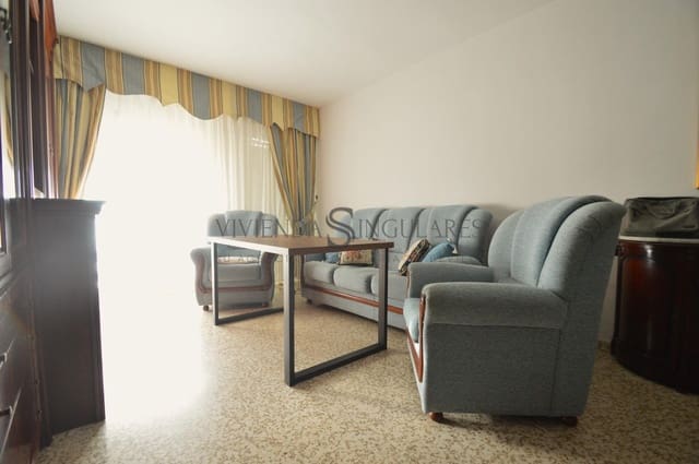 3 bedroom Flat for rent in Seville city - € 1,000 (Ref: 10166724)