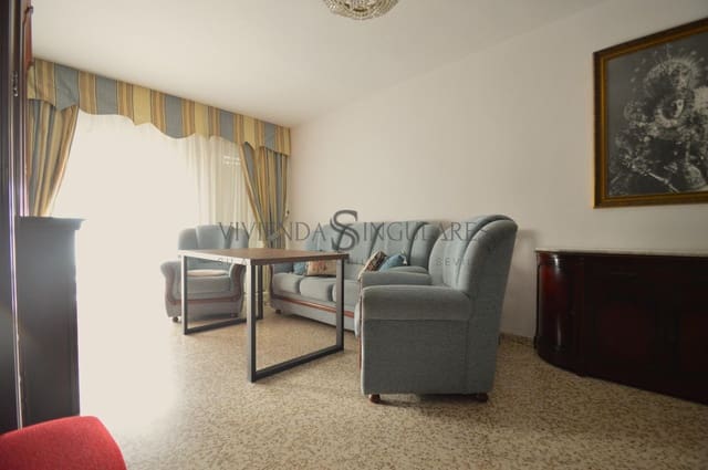 3 bedroom Flat for rent in Seville city - € 1,000 (Ref: 10166724)