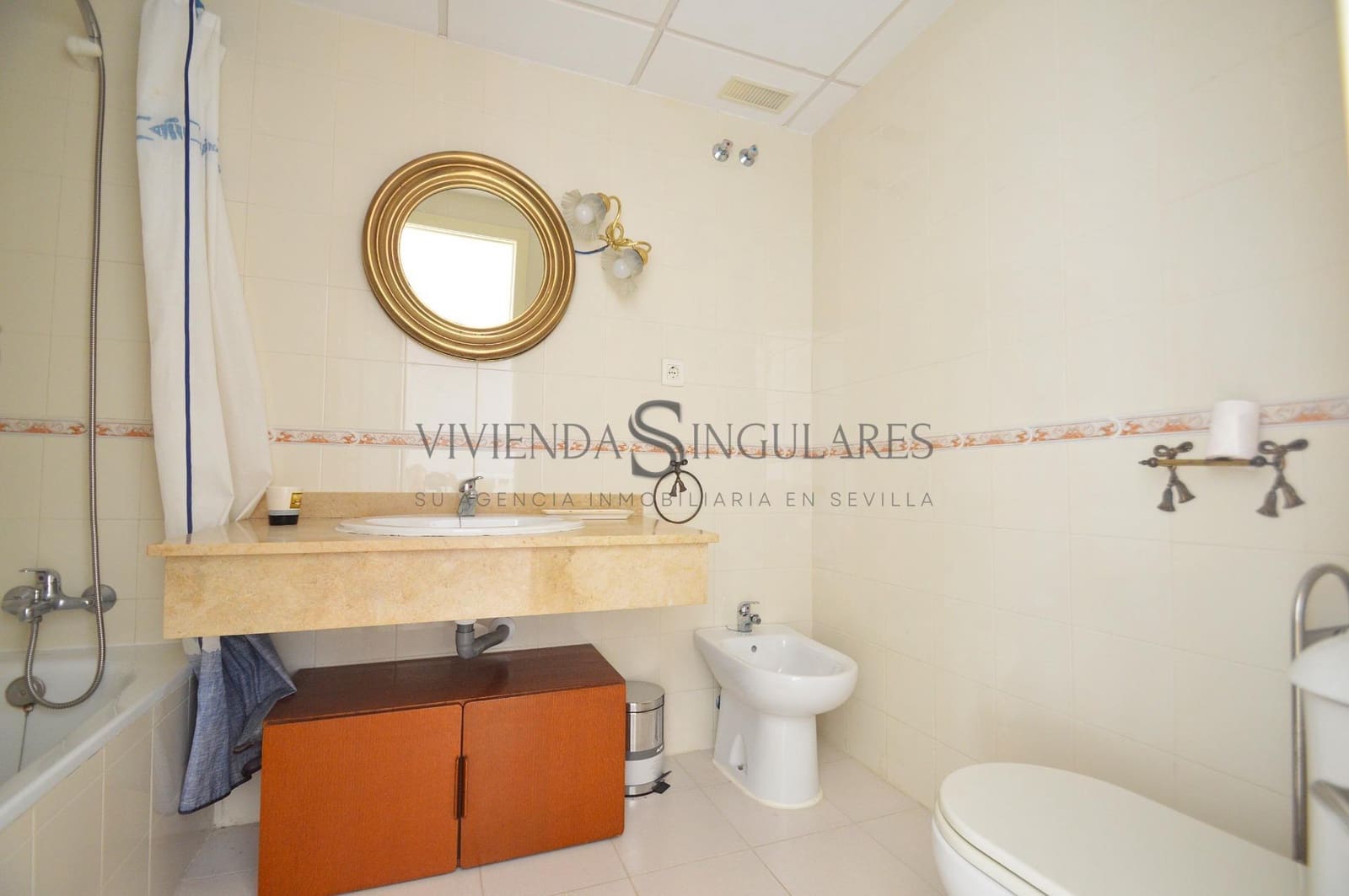 4 soveværelse Semi-Rækkehus til salg i Palomares del Rio med swimmingpool - € 350.000 (Ref: 10168489)