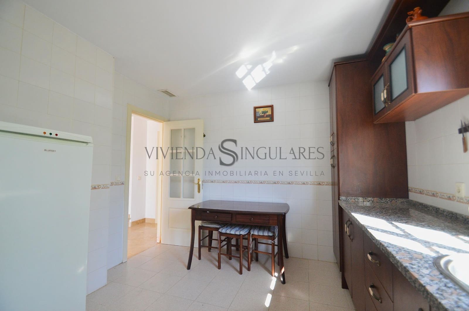4 soveværelse Semi-Rækkehus til salg i Palomares del Rio med swimmingpool - € 350.000 (Ref: 10168489)