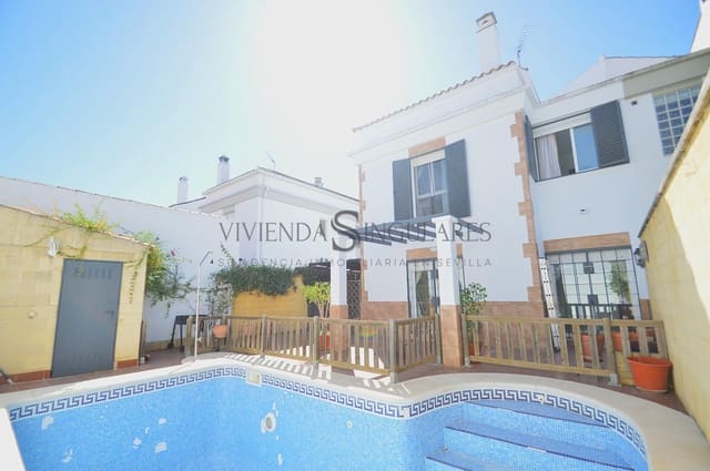 4 soveværelse Semi-Rækkehus til salg i Palomares del Río med swimmingpool - € 350.000 (Ref: 10168489)