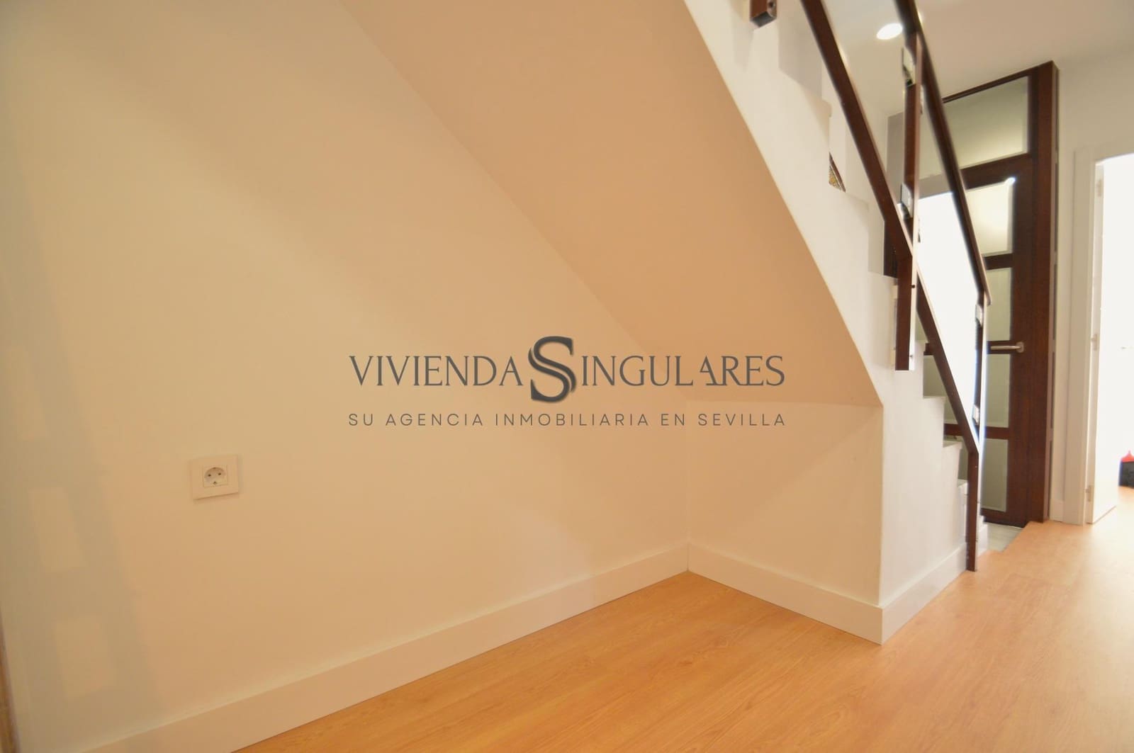 3 Zimmer Reihenhaus zu verkaufen in Sevilla Stadt mit Garage - 245.000 € (Ref: 10174003)