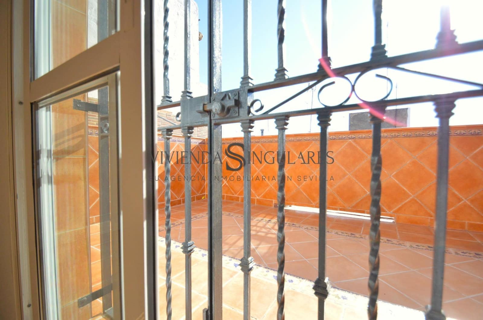 3 Zimmer Reihenhaus zu verkaufen in Sevilla Stadt mit Garage - 245.000 € (Ref: 10174003)