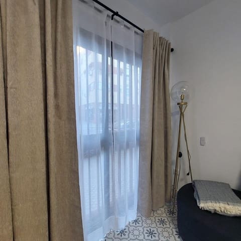 3 slaapkamer Commercieel te koop in Sevilla stad - € 268.000 (Ref: 10177212)
