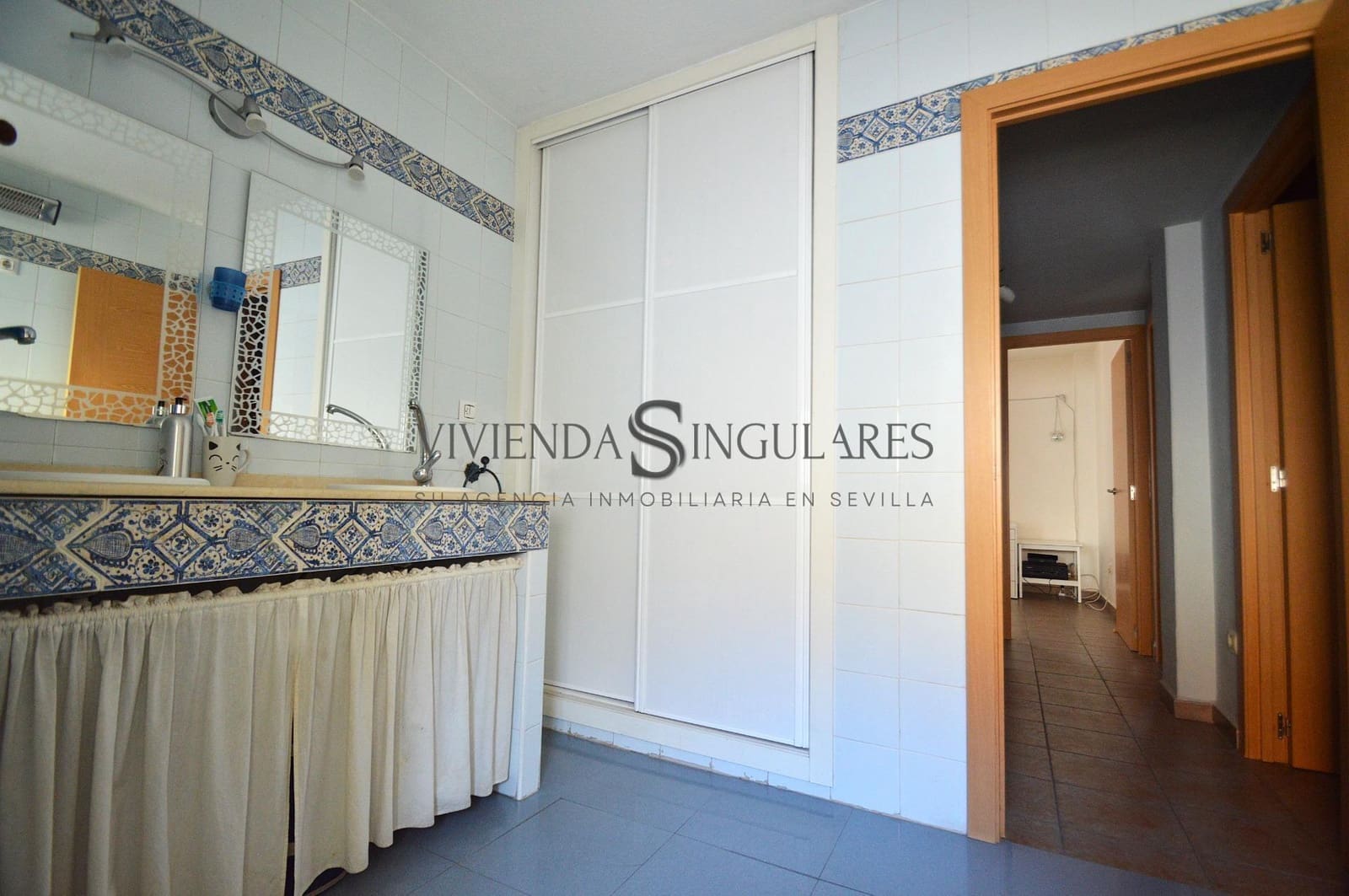 Adosado de 3 habitaciones en Sevilla ciudad en venta con piscina garaje - 399.500 € (Ref: 10185003)