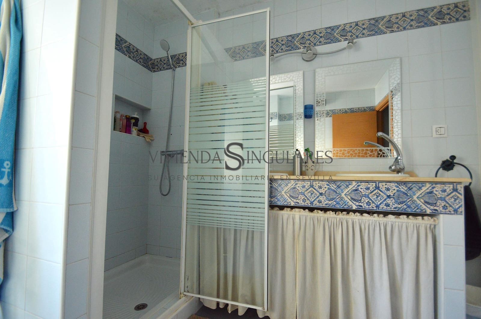 Adosado de 3 habitaciones en Sevilla ciudad en venta con piscina garaje - 399.500 € (Ref: 10185003)
