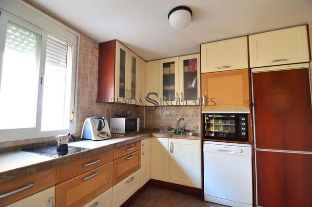 Adosado de 3 habitaciones en Sevilla ciudad en venta con piscina garaje - 399.500 € (Ref: 10185003)