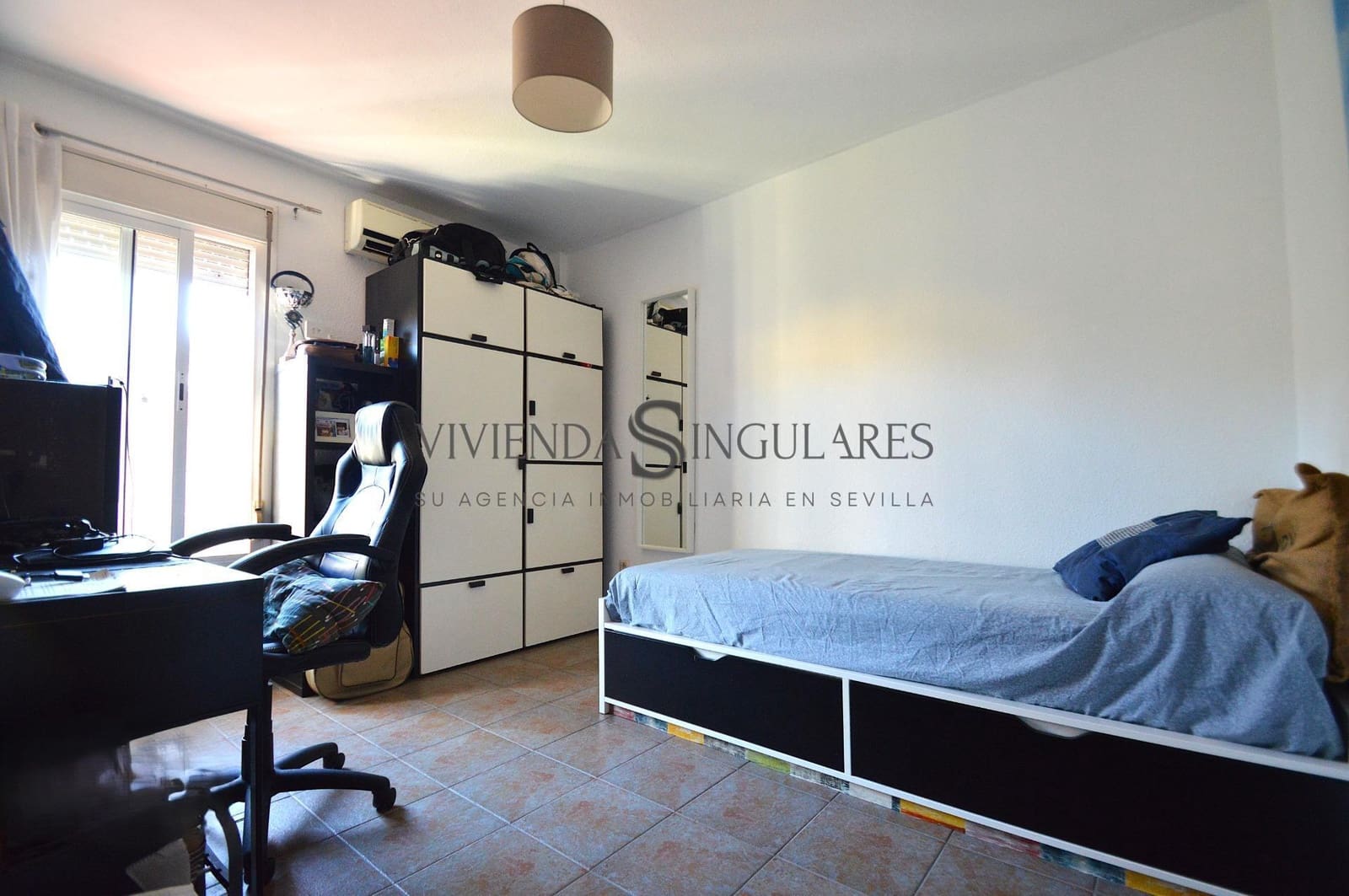 Adosado de 3 habitaciones en Sevilla ciudad en venta con piscina garaje - 399.500 € (Ref: 10185003)