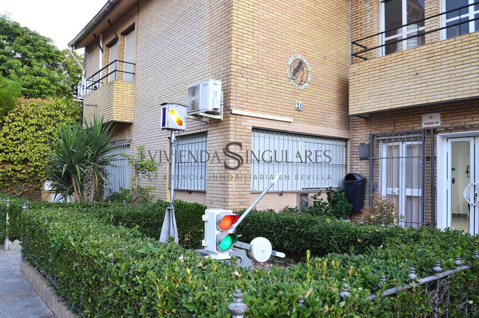 Adosado de 3 habitaciones en Sevilla ciudad en venta con piscina garaje - 399.500 € (Ref: 10185003)