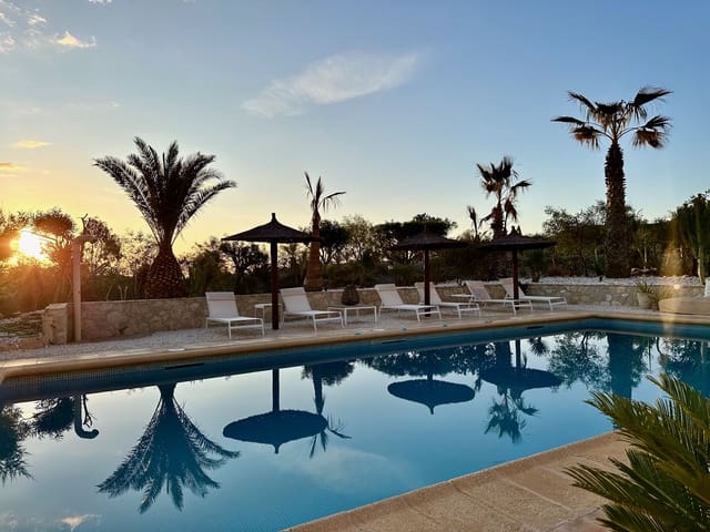 Finca/Casa Rural de 10 habitaciones en El Pozo del Esparto, Cuevas del Almanzora en venta con piscina garaje - 1.290.000 € (Ref: 10038465)