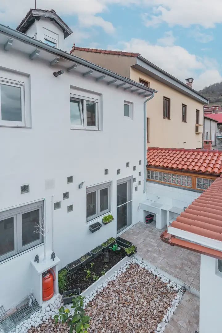 5 soverom Hus til salgs i Mieres - € 149 000 (Ref: 10038970)
