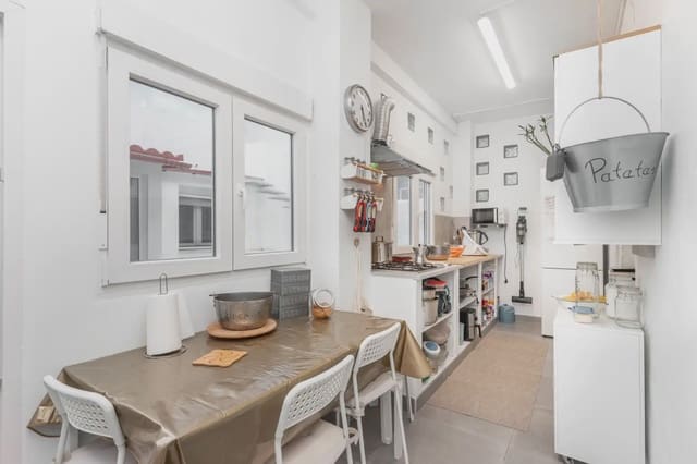5 soverom Hus til salgs i Mieres - € 149 000 (Ref: 10038970)