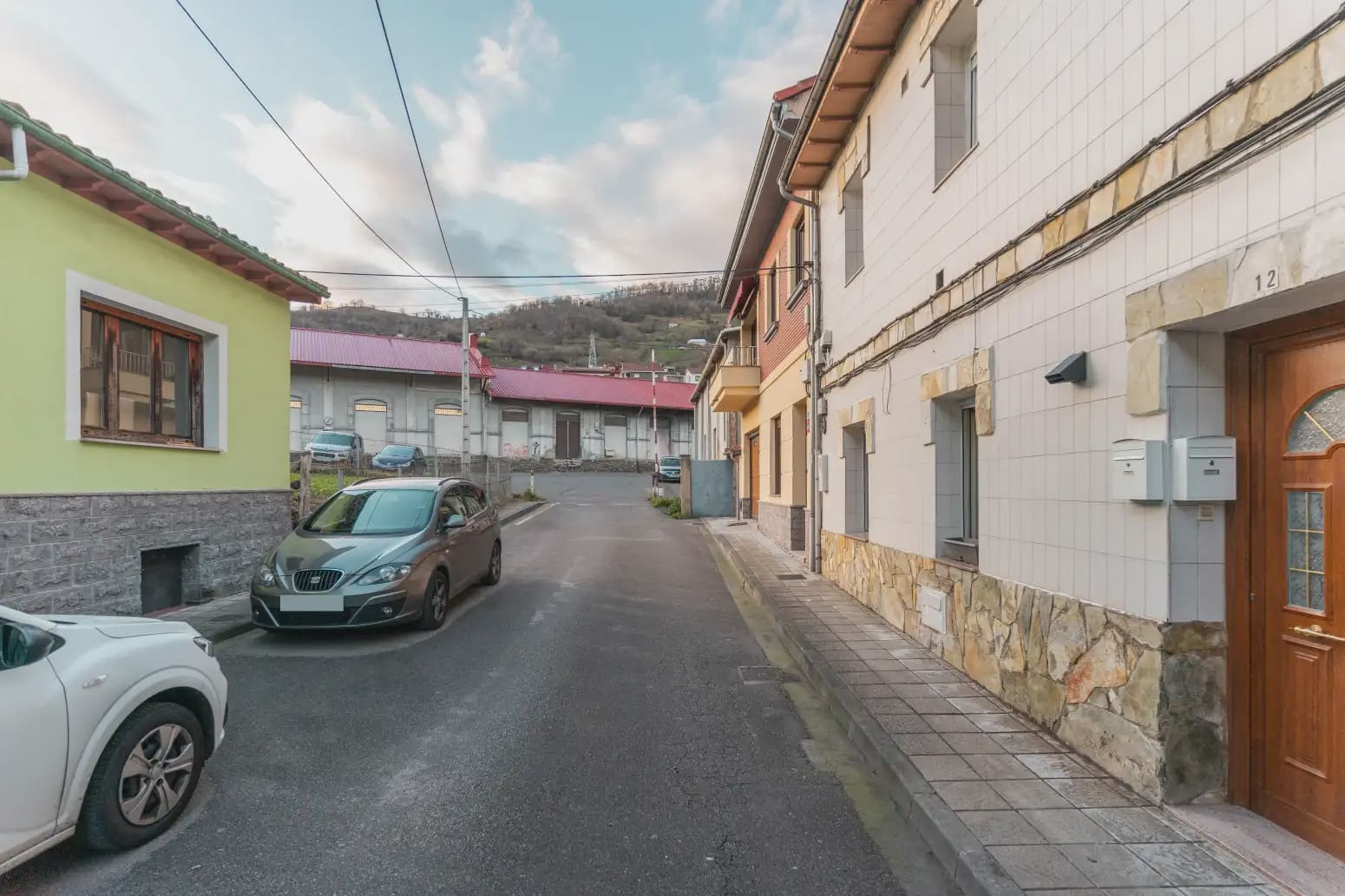 5 soverom Hus til salgs i Mieres - € 149 000 (Ref: 10038970)