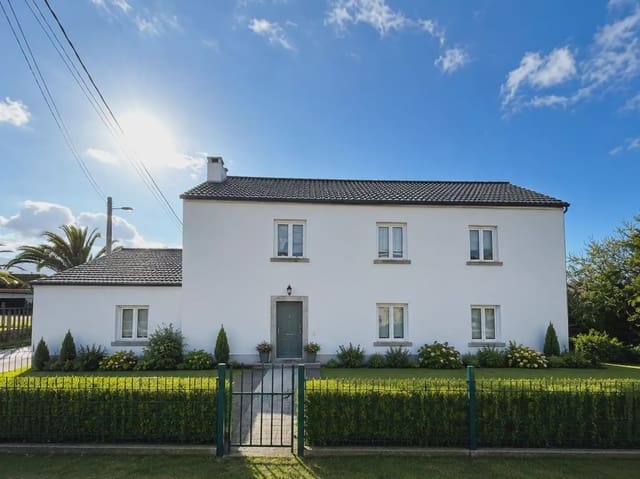 Chalet en El Franco en venta - 85.000 € (Ref: 10038971)