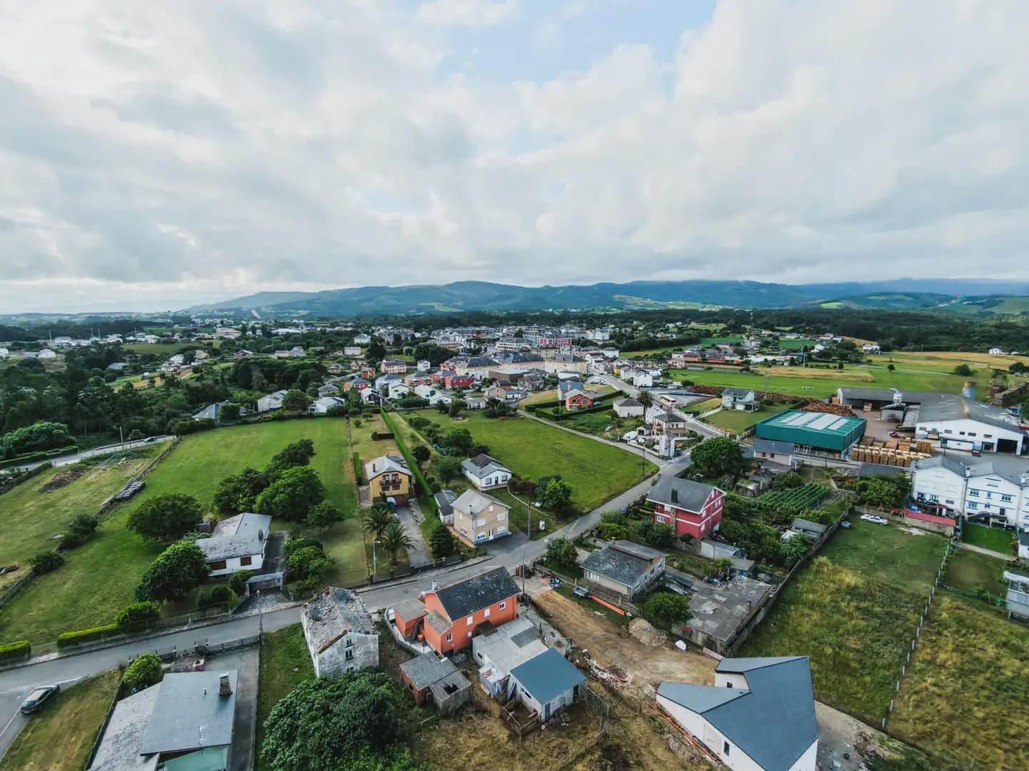 Villa til salg i El Franco - € 85.000 (Ref: 10038971)
