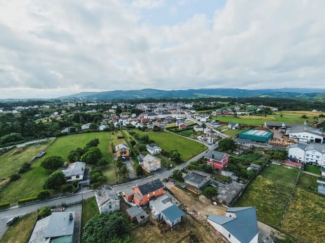 Villa til salg i El Franco - € 85.000 (Ref: 10038971)