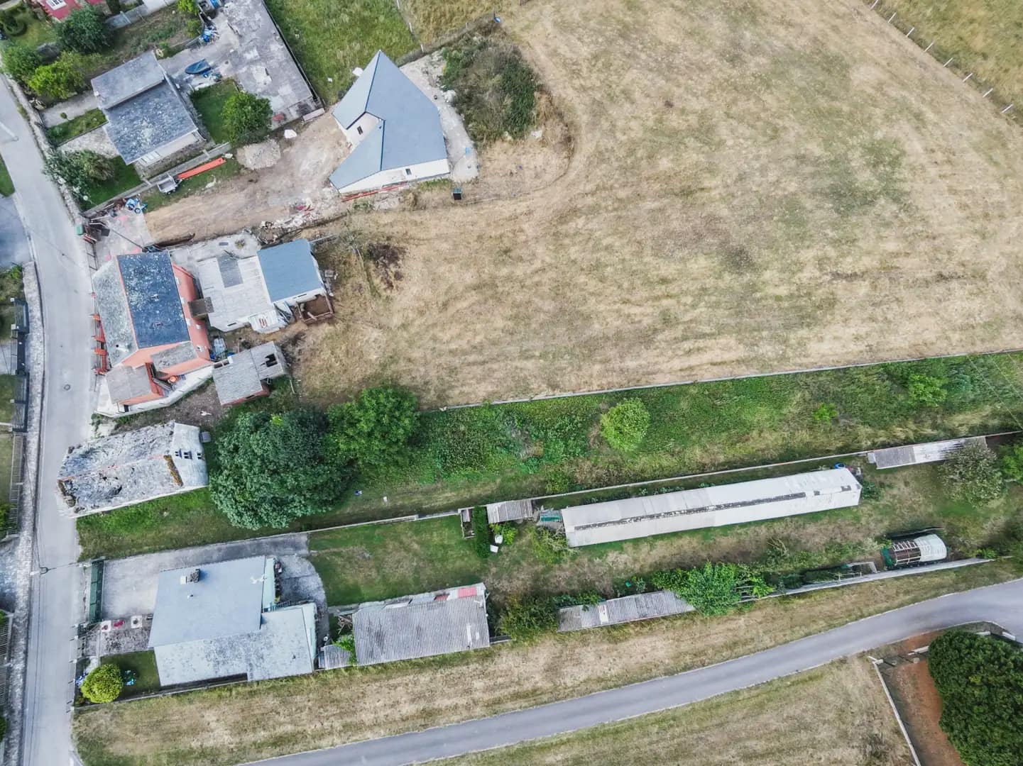 Villa til salg i El Franco - € 85.000 (Ref: 10038971)
