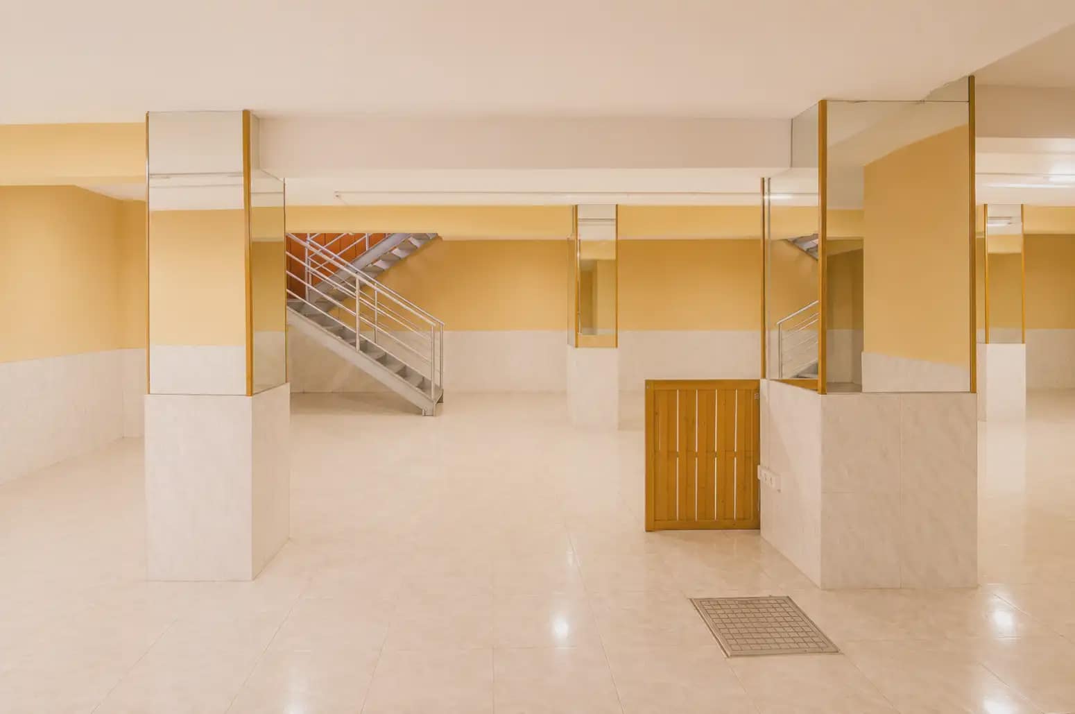 Local Comercial en Oviedo en alquiler - 1.000 € (Ref: 10038972)