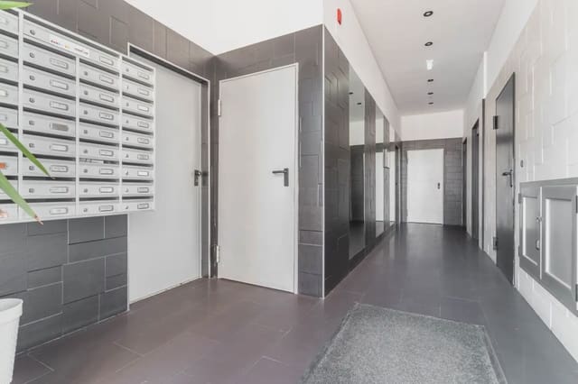 Garage in vendita in Centro Urbano, Oviedo - 16.400 € (Rif: 10038973)