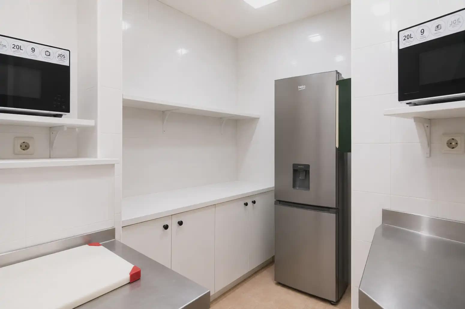 Local Comercial en Oviedo en alquiler - 1.900 € (Ref: 10038974)