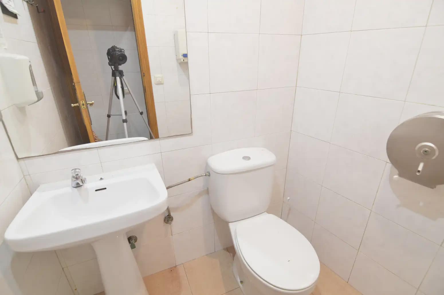 Local Comercial en Oviedo en alquiler - 1.900 € (Ref: 10038974)