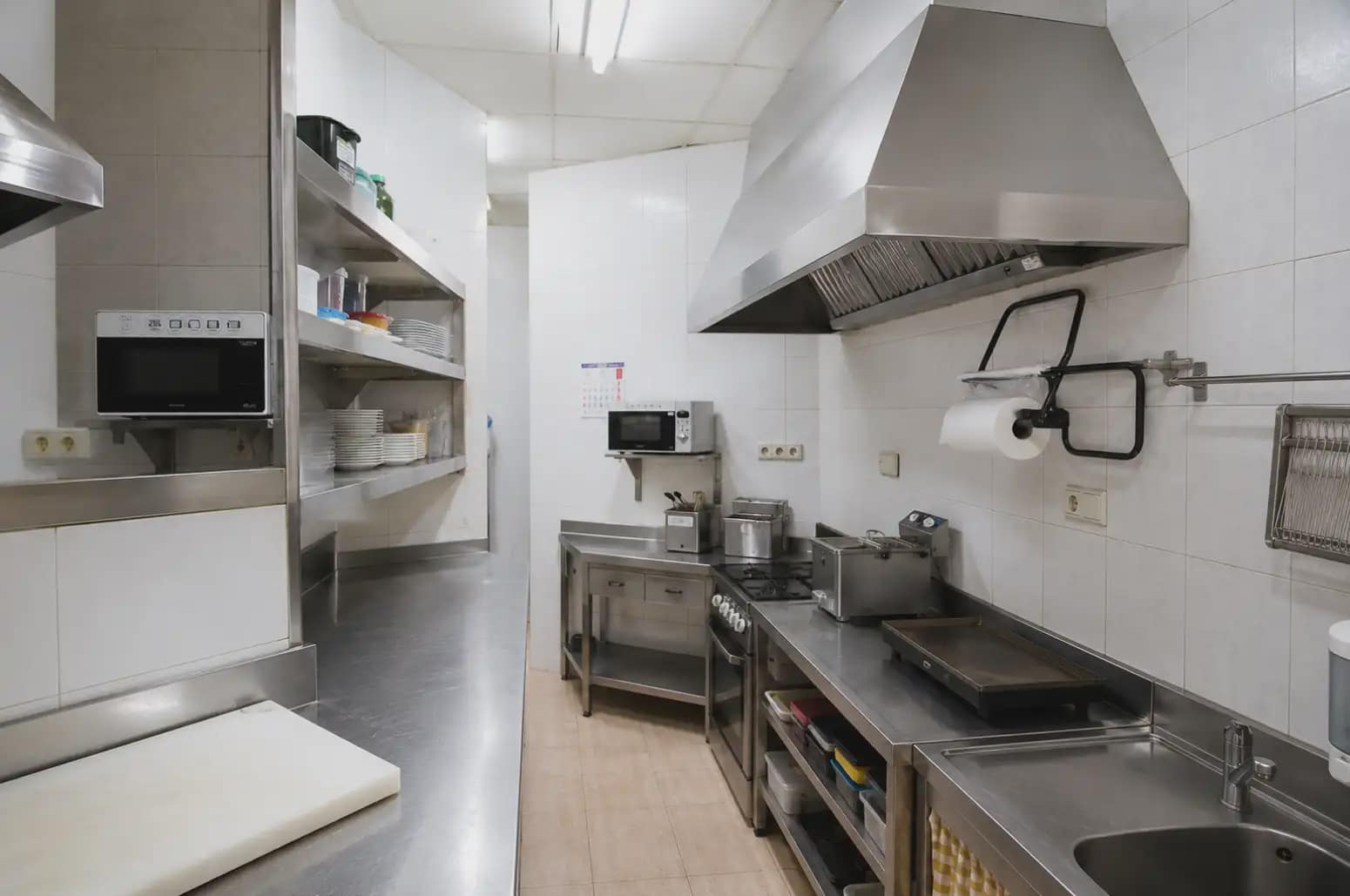 Local Comercial en Oviedo en alquiler - 1.900 € (Ref: 10038974)