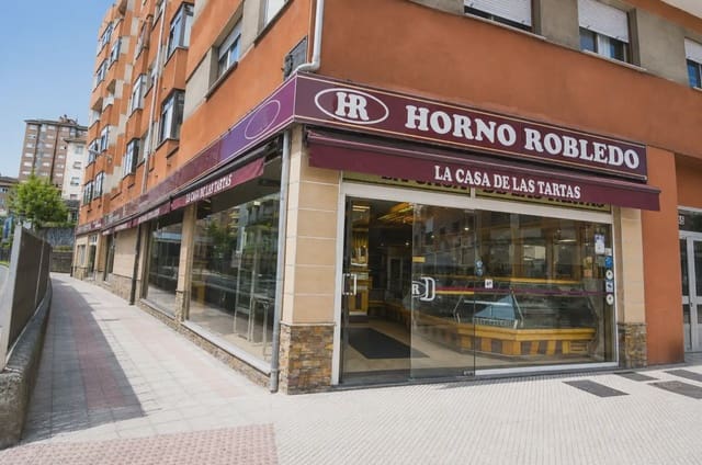 Local Comercial en Centro Urbano, Oviedo en alquiler - 1.900 € (Ref: 10038974)