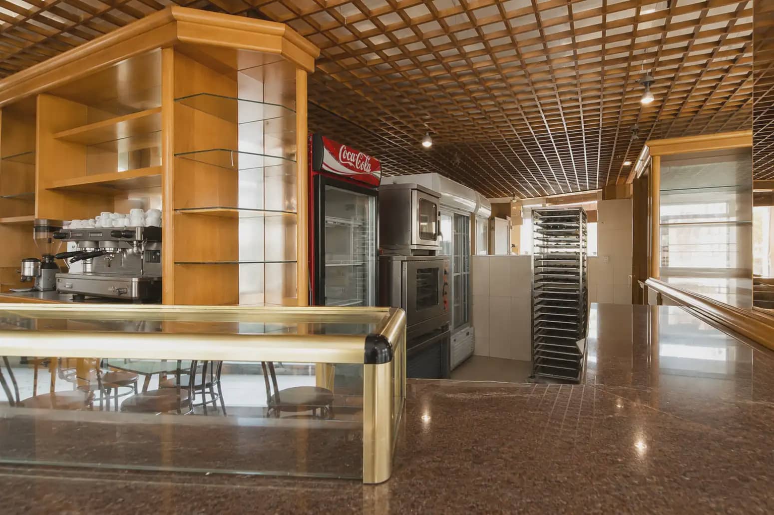 Local Comercial en Oviedo en alquiler - 1.900 € (Ref: 10038974)