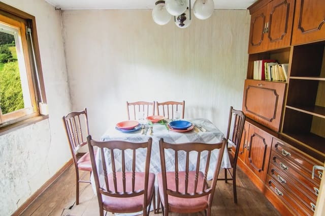 3 slaapkamer Finca/Landhuis te koop in Salas - € 80.000 (Ref: 10038975)