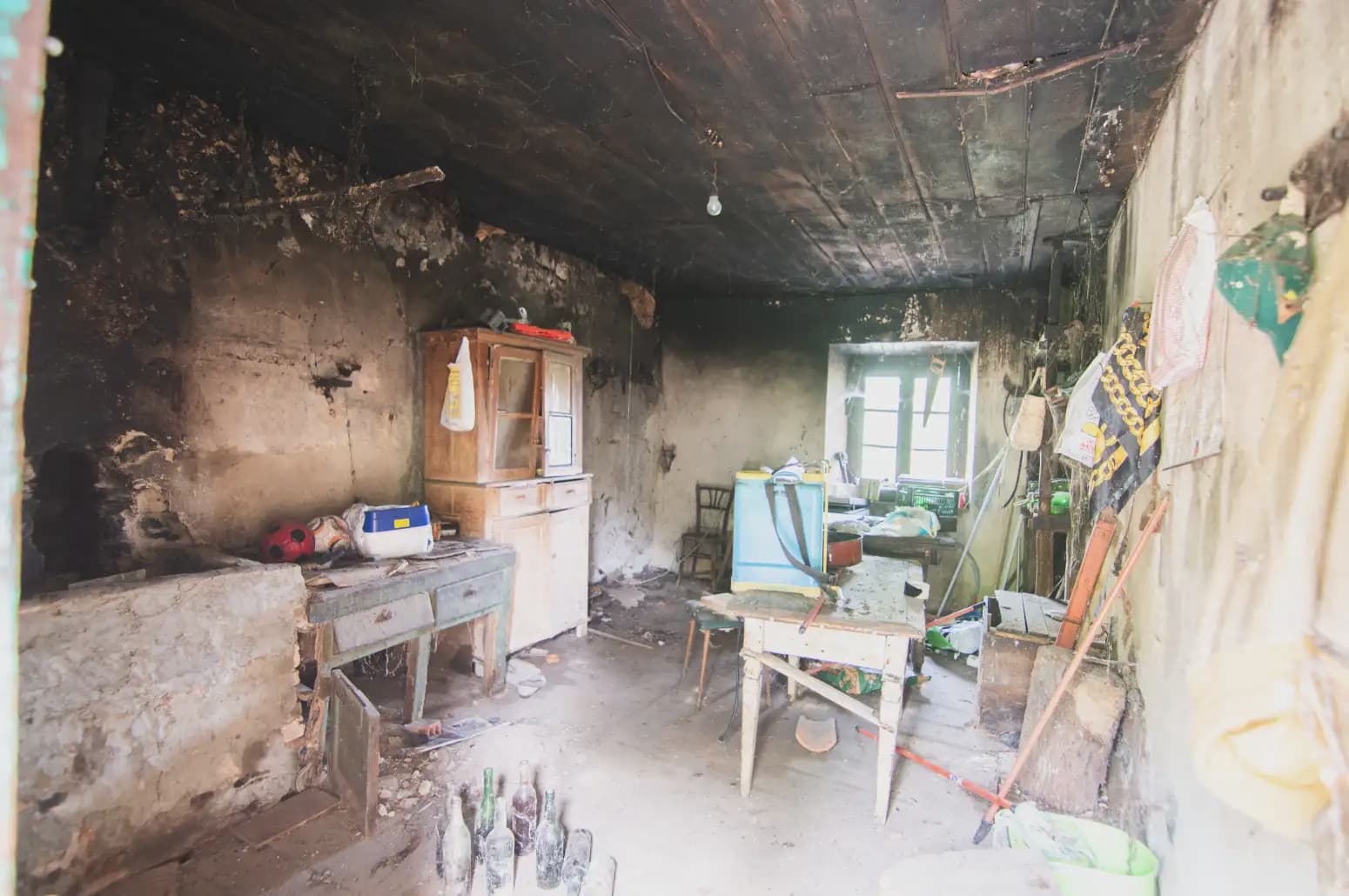 3 slaapkamer Finca/Landhuis te koop in Salas - € 80.000 (Ref: 10038975)