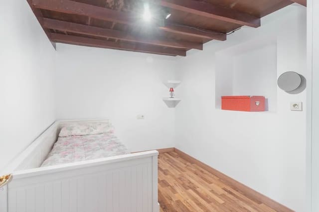 6 chambre Villa/Maison Semi-Mitoyenne à vendre à Salas - 139 000 € (Ref: 10038977)