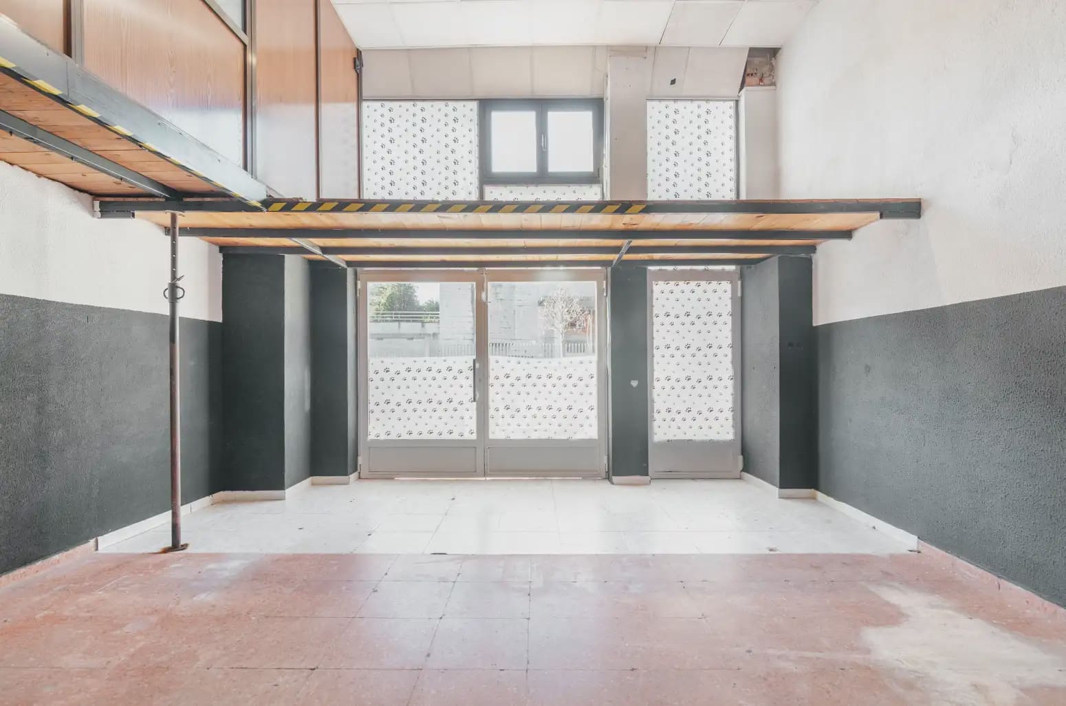Kommersiell till salu i Oviedo - 199 000 € (Ref: 10038978)