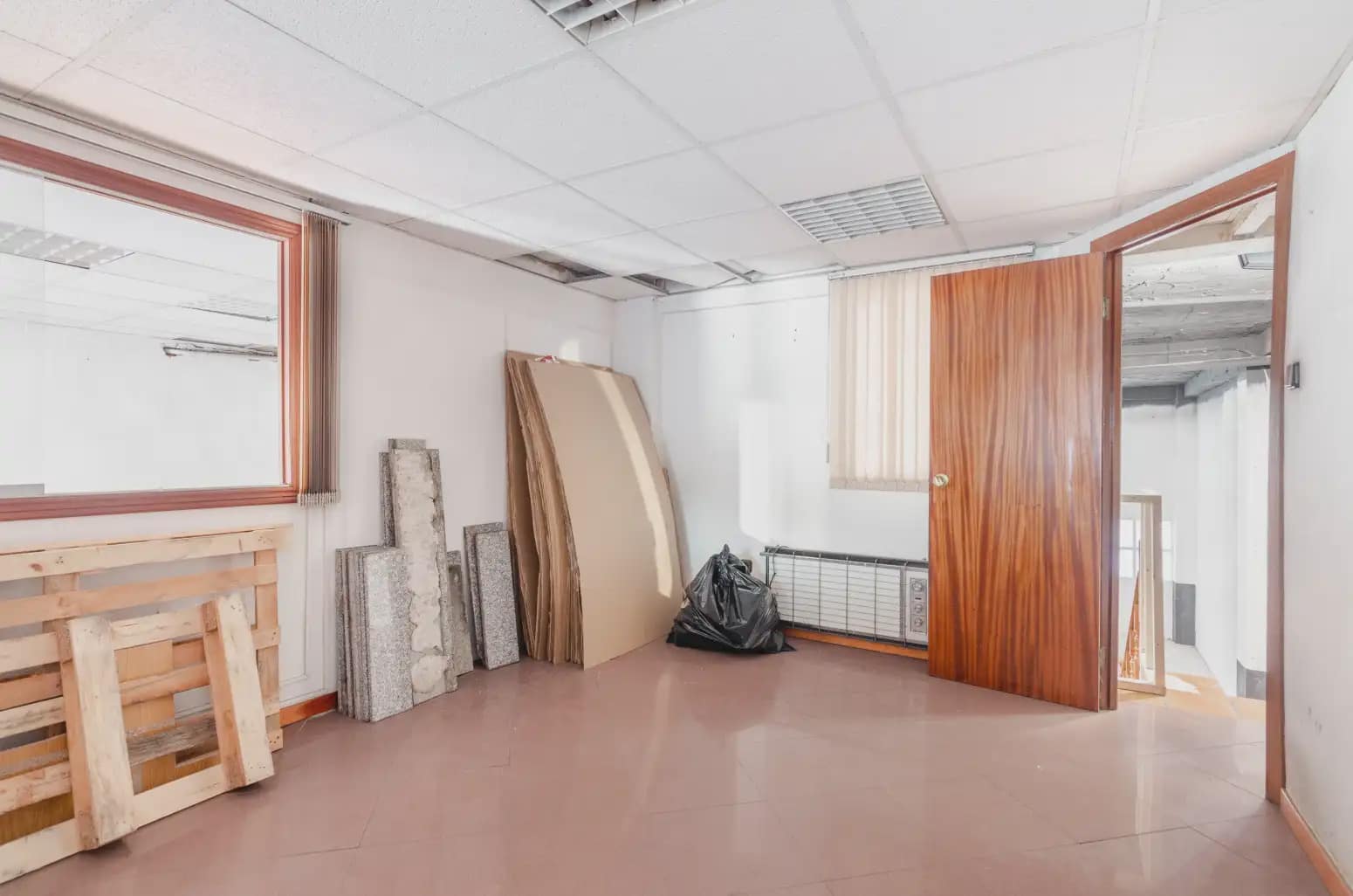 Kommersiell till salu i Oviedo - 199 000 € (Ref: 10038978)