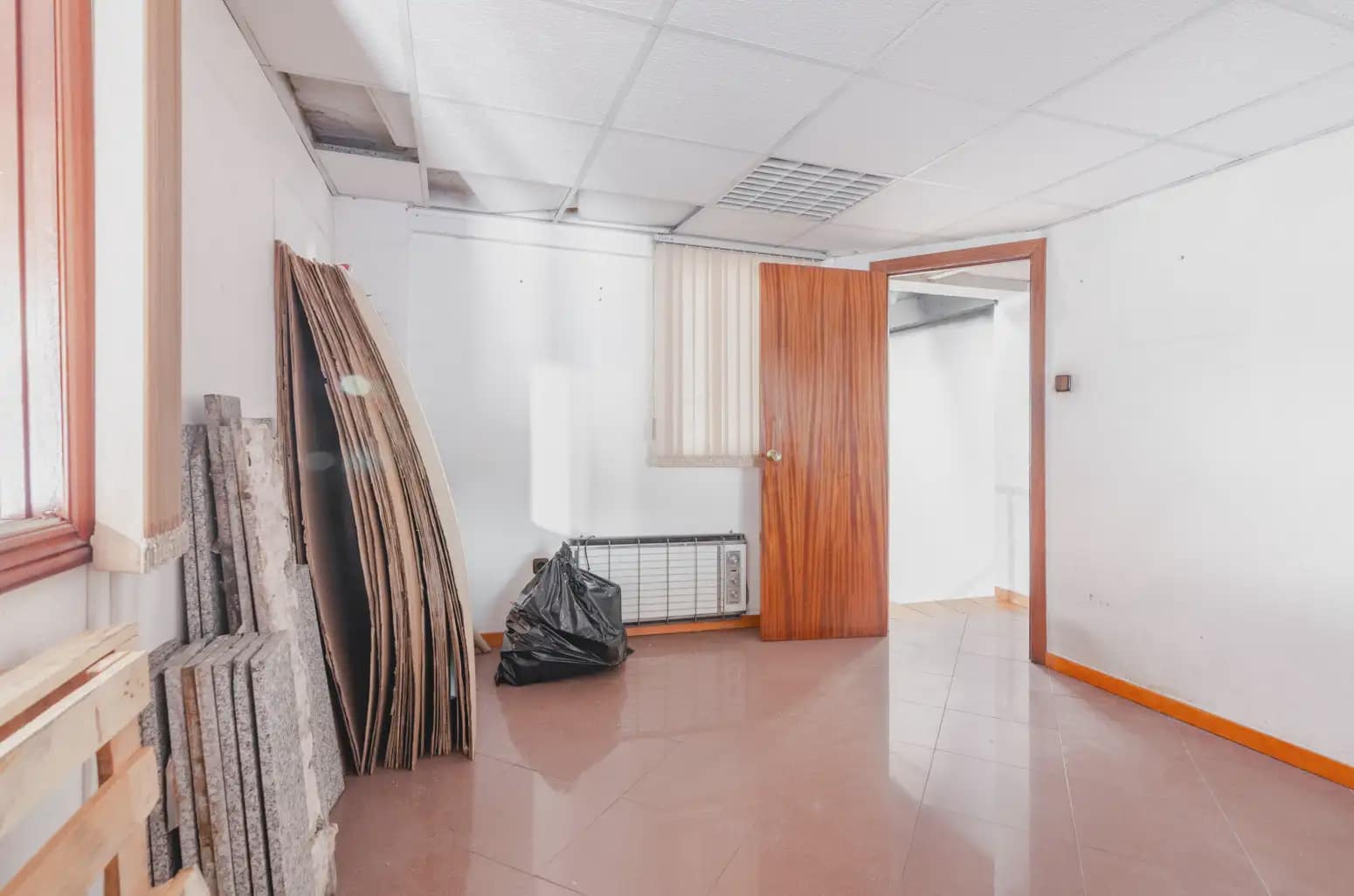 Kommersiell till salu i Oviedo - 199 000 € (Ref: 10038978)