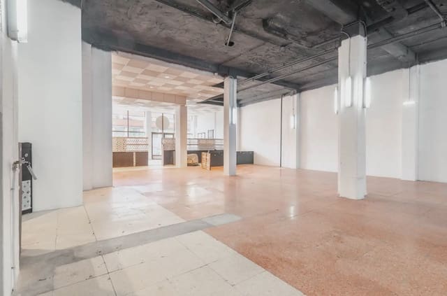 Kommersiell till salu i Centro Urbano, Oviedo - 199 000 € (Ref: 10038978)