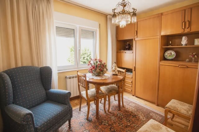 3 soveværelse Lejlighed til salg i Centro Urbano, Oviedo - € 149.000 (Ref: 10038979)