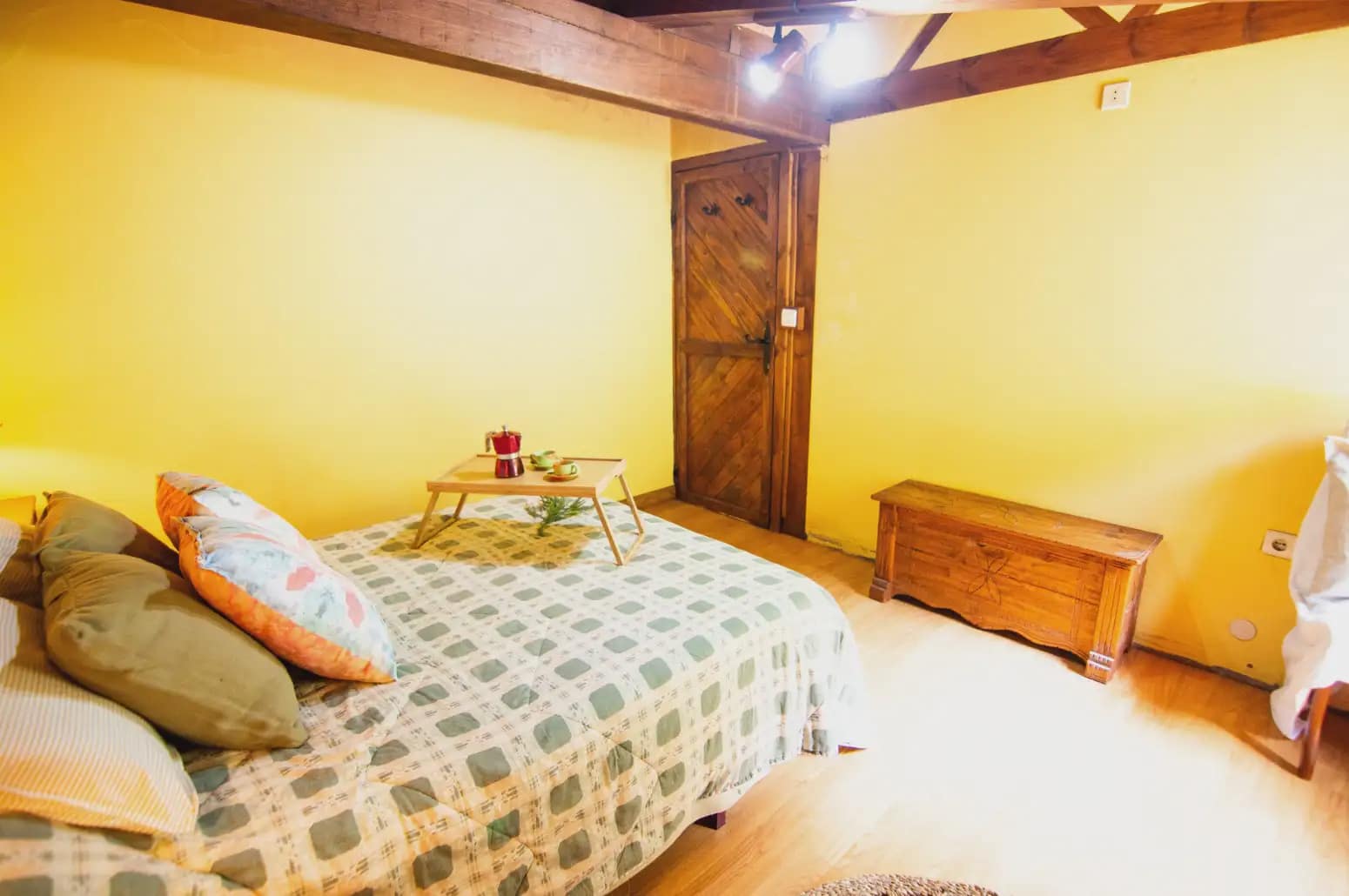 5 bedroom Finca/Country House for sale in Llanes with garage - € 155,000 (Ref: 10038980)