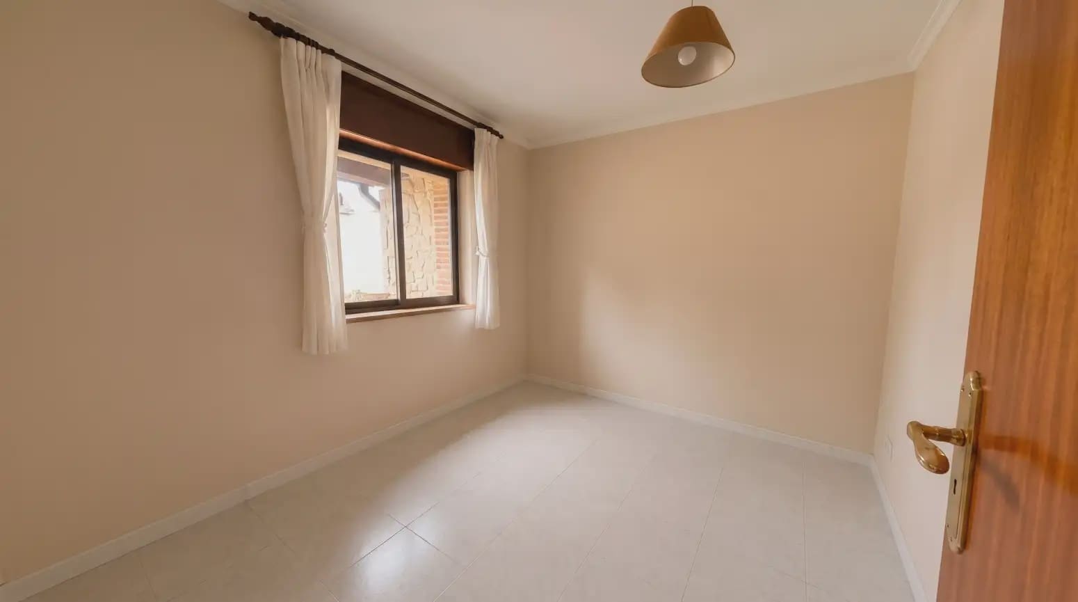 5 bedroom Finca/Country House for sale in Llanes with garage - € 155,000 (Ref: 10038980)