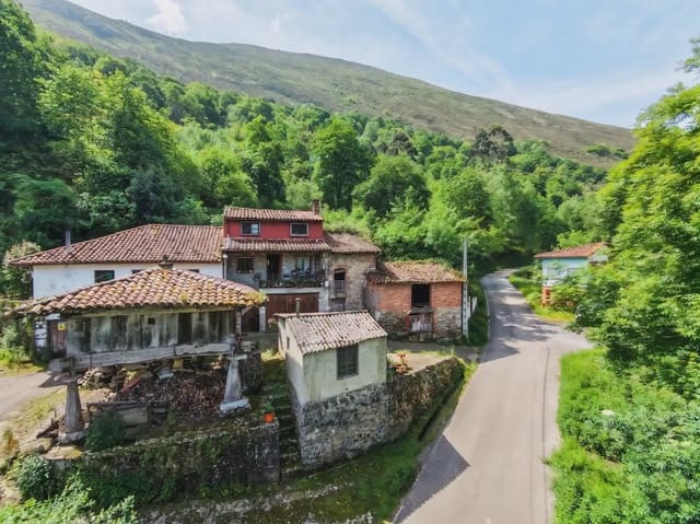 5 camera da letto Finca/Casa di Campagna in vendita in Llanes con garage - 155.000 € (Rif: 10038980)