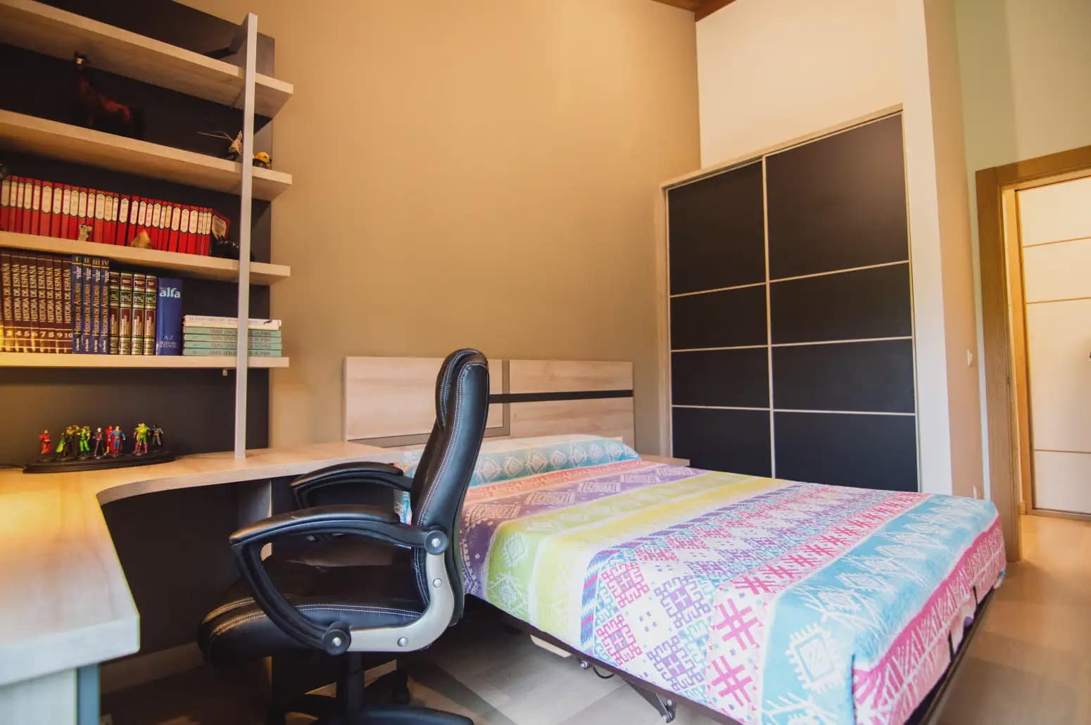4 soveværelse Villa til salg i Siero med garage - € 440.000 (Ref: 10038981)