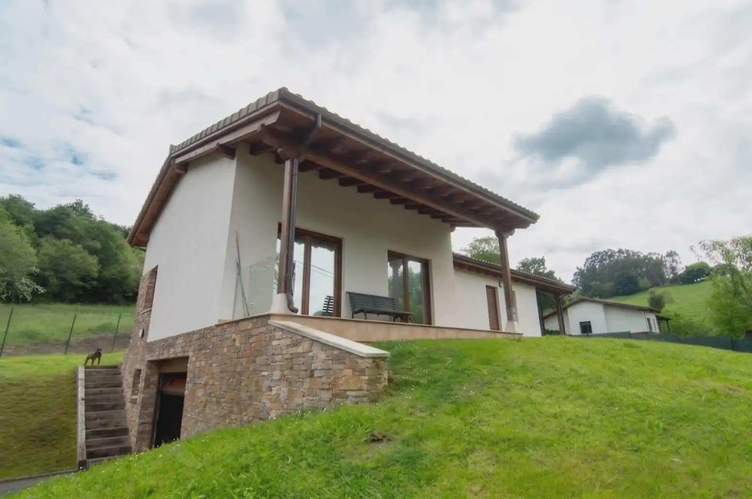 4 soveværelse Villa til salg i Siero med garage - € 440.000 (Ref: 10038981)