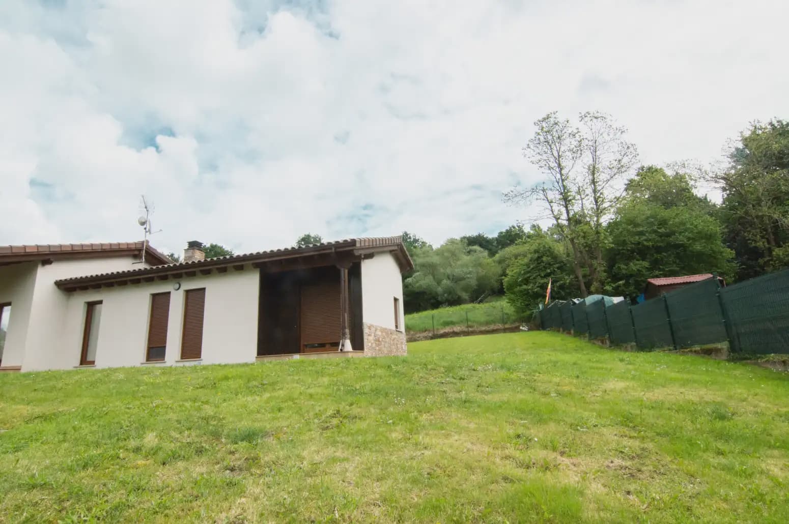4 soveværelse Villa til salg i Siero med garage - € 440.000 (Ref: 10038981)