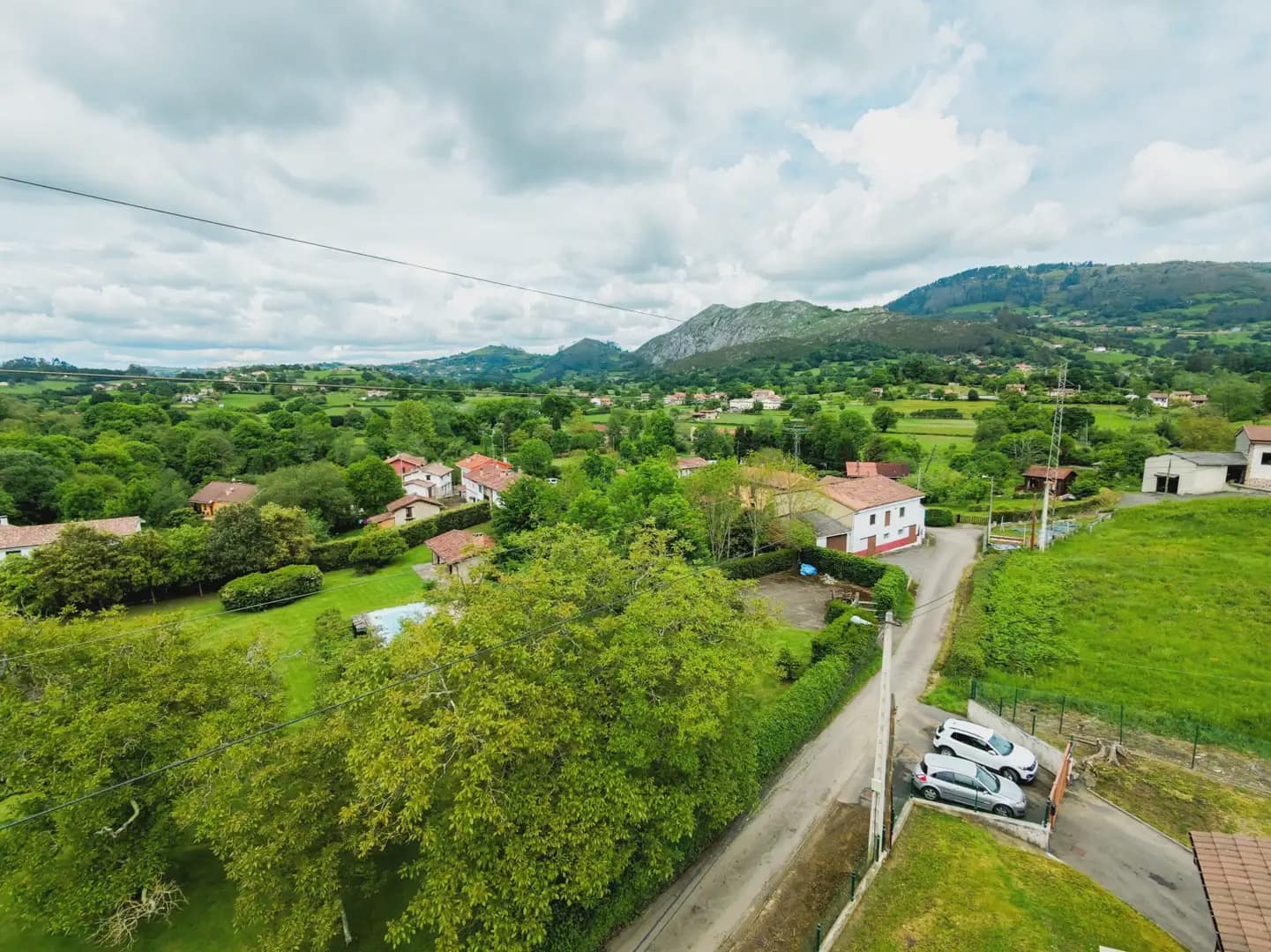 4 soveværelse Villa til salg i Siero med garage - € 440.000 (Ref: 10038981)