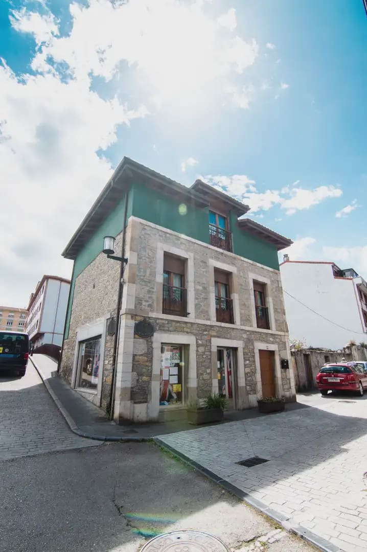 3 slaapkamer Huis te koop in Salas - € 260.000 (Ref: 10038986)