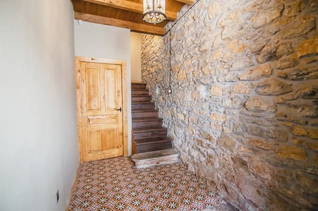 3 slaapkamer Huis te koop in Salas - € 260.000 (Ref: 10038986)