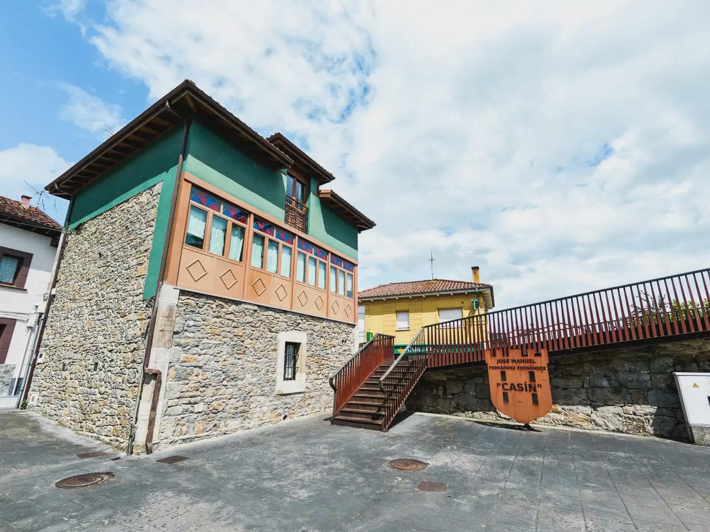 3 slaapkamer Huis te koop in Salas - € 260.000 (Ref: 10038986)