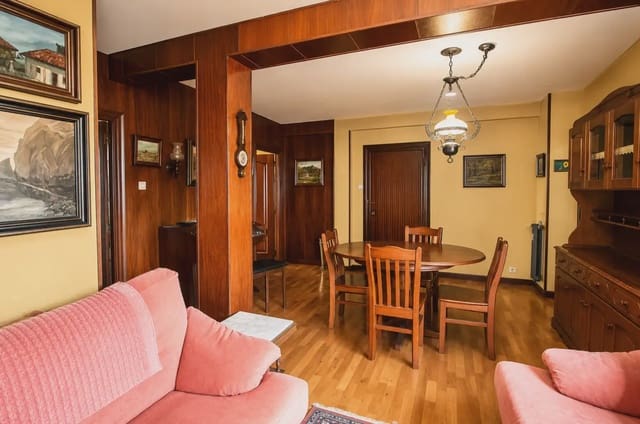 3 soveværelse Lejlighed til salg i Centro Urbano, Oviedo - € 270.000 (Ref: 10038987)