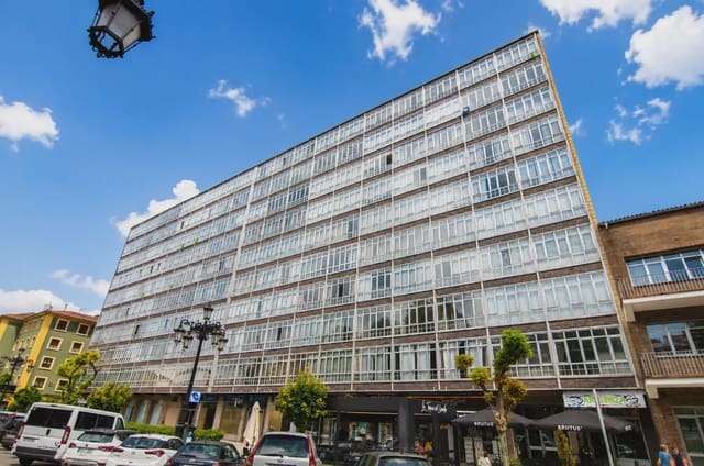 3 soveværelse Lejlighed til salg i Centro Urbano, Oviedo - € 270.000 (Ref: 10038987)